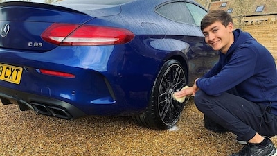 George Russell e le sue Mercedes: FOTO