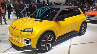 Renault R5 E-Tech al Salone di Monaco