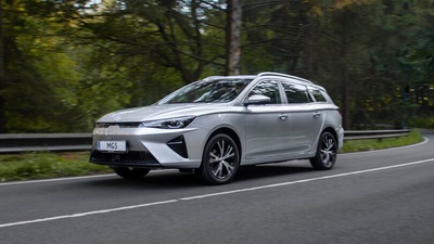 MG5, la station wagon è tutta elettrica