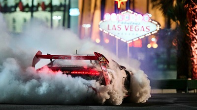 Audi S1 Hoonitron in azione a Las Vegas con Ken Block