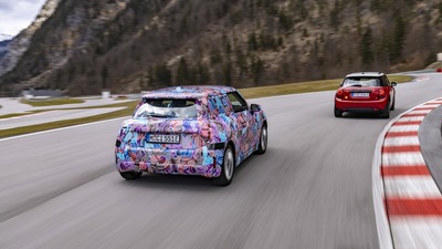 Nuova Mini Cooper E e Mini Cooper SE