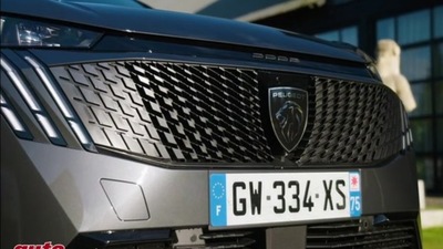 Nuova Peugeot E-5008, la prova