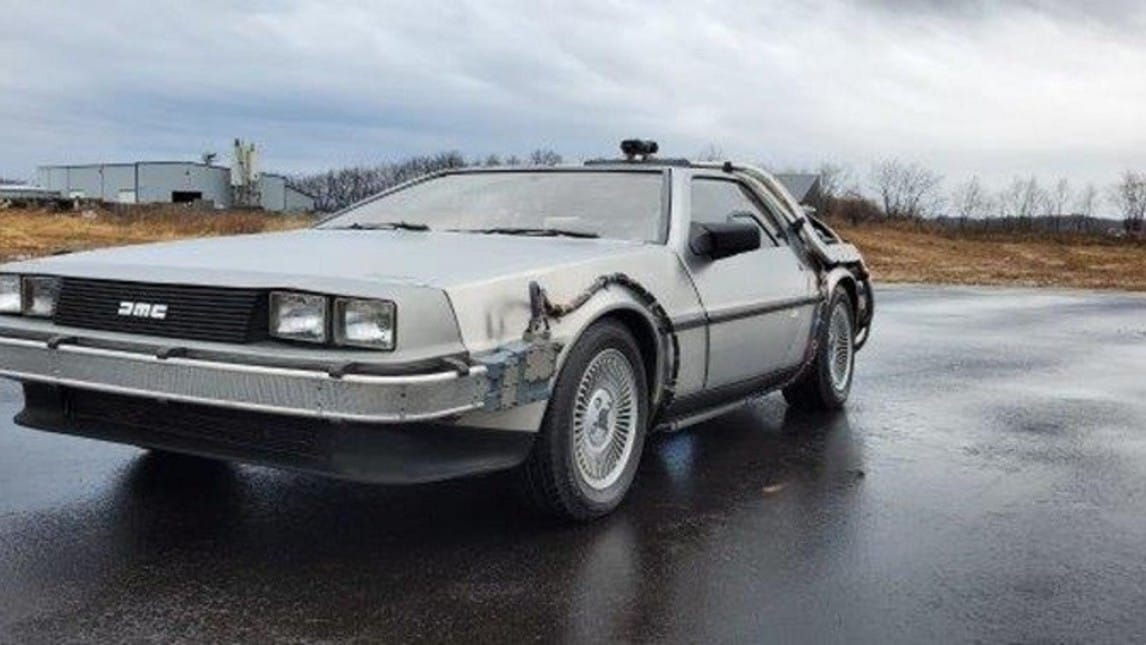 DeLorean di DeLorean di