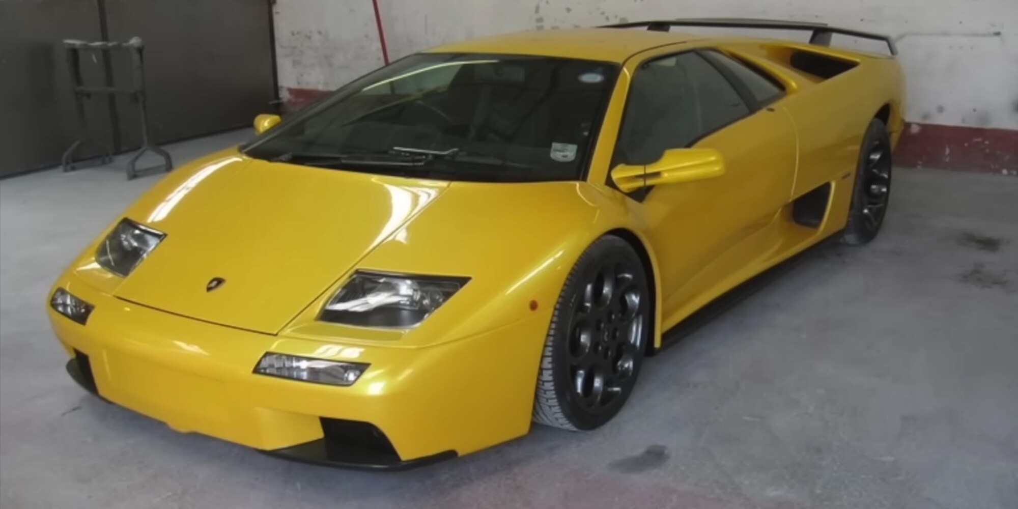 L'incredibile storia della Lamborghini rubata e ritrovata in un