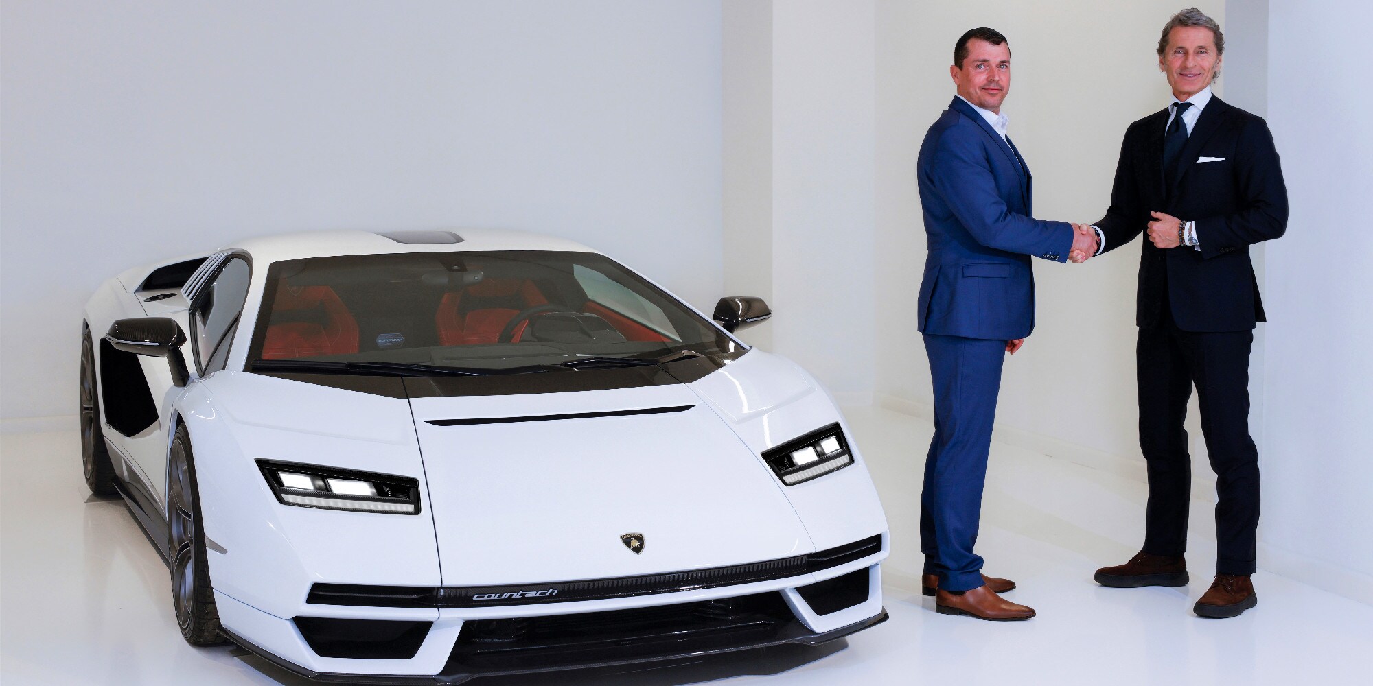 e Carbon Champagne, partnership d'eccellenza Auto.it