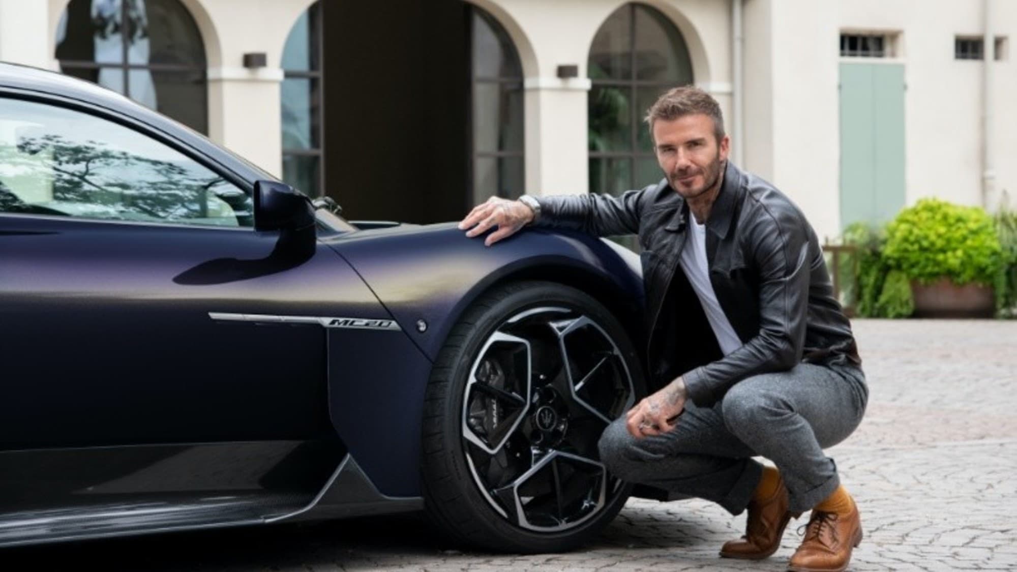 Maserati presenta la collezione Fuoriserie Essentials con David Beckham ...
