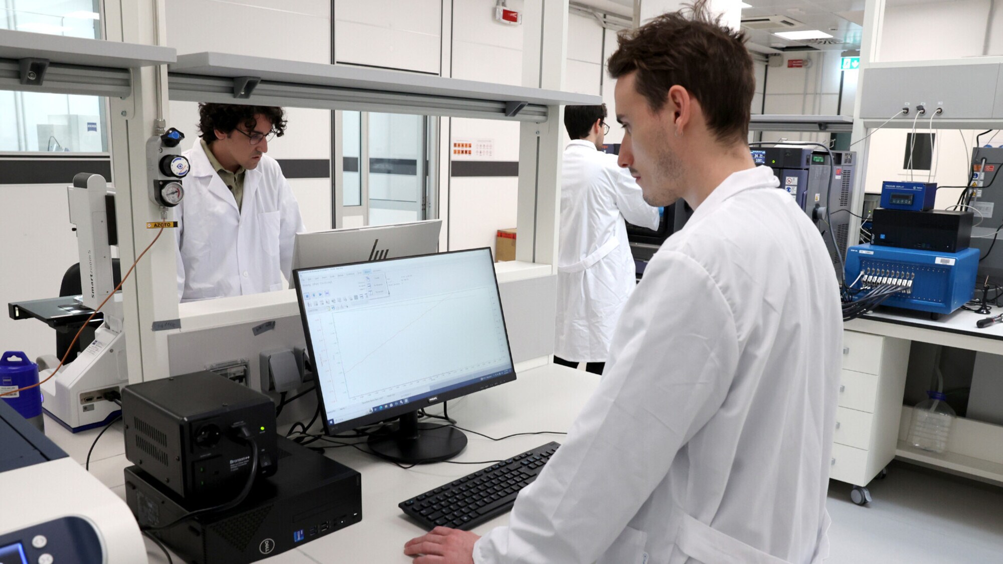 Ferrari, a Bologna un laboratorio per le celle al litio