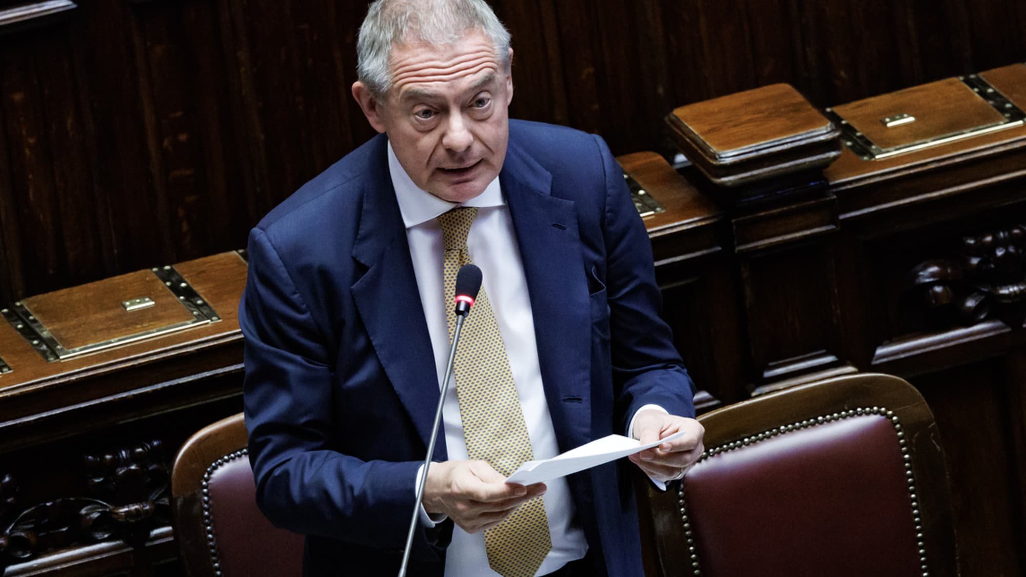 Auto cinesi prodotte in Italia, Urso: la componentistica dev'essere italiana