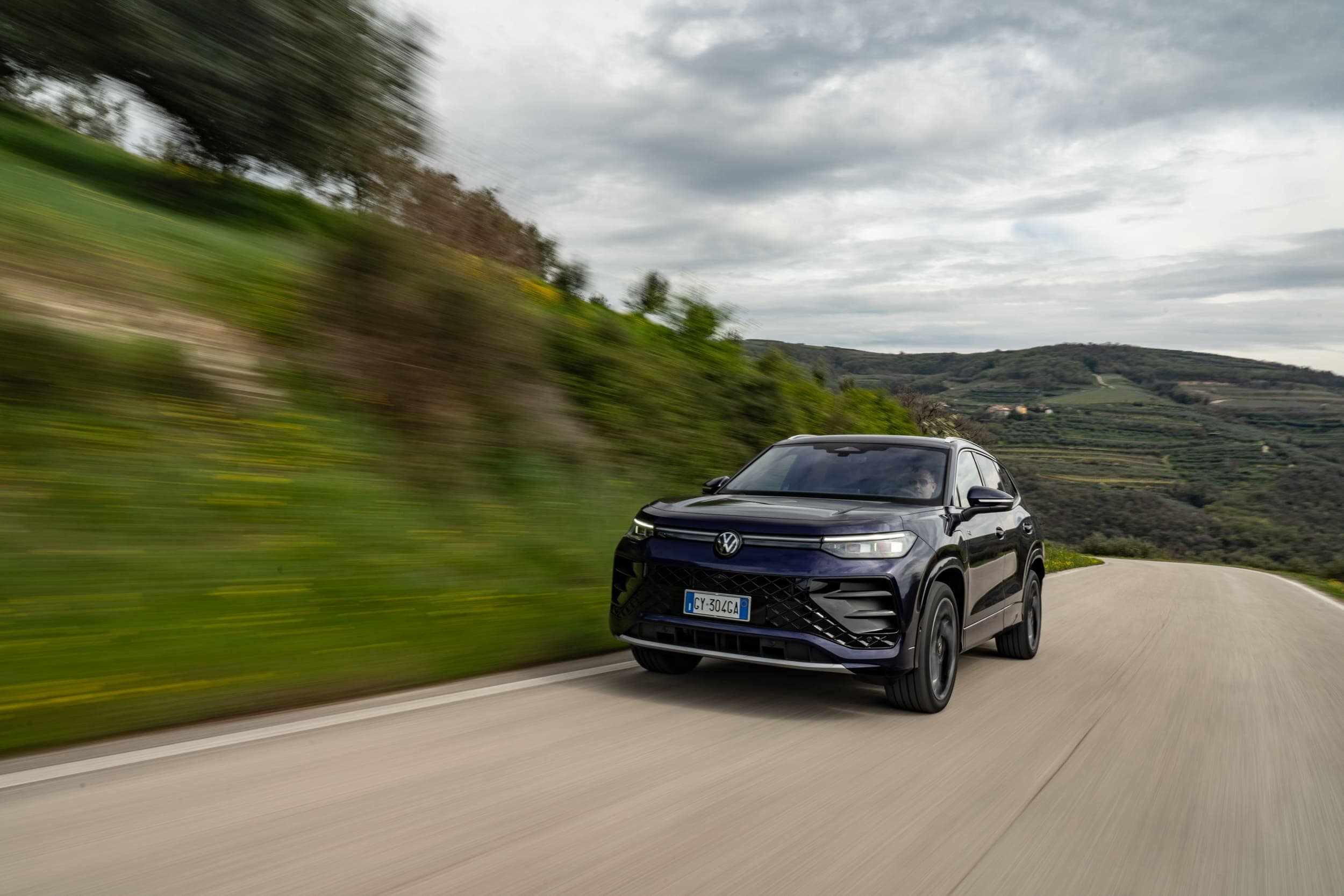 Volkswagen Tayron, il primo contatto in azione