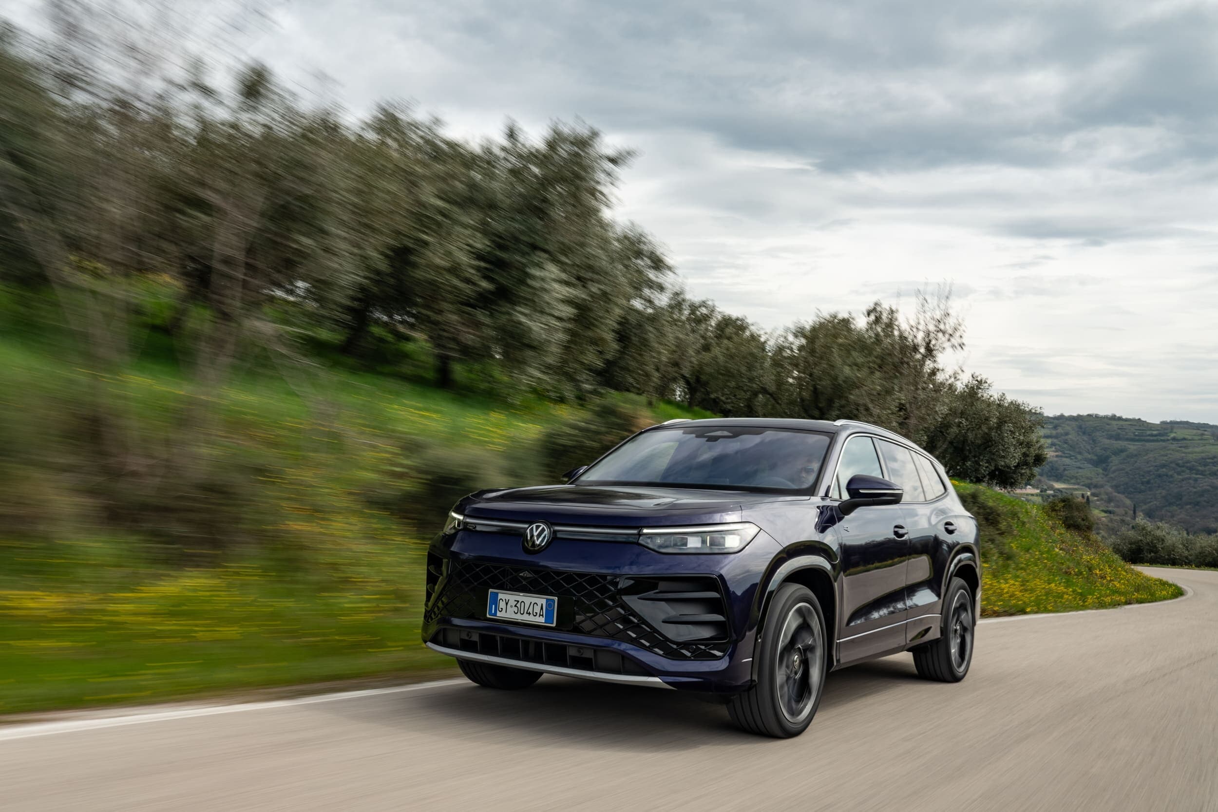 Volkswagen Tayron, il primo contatto in azione