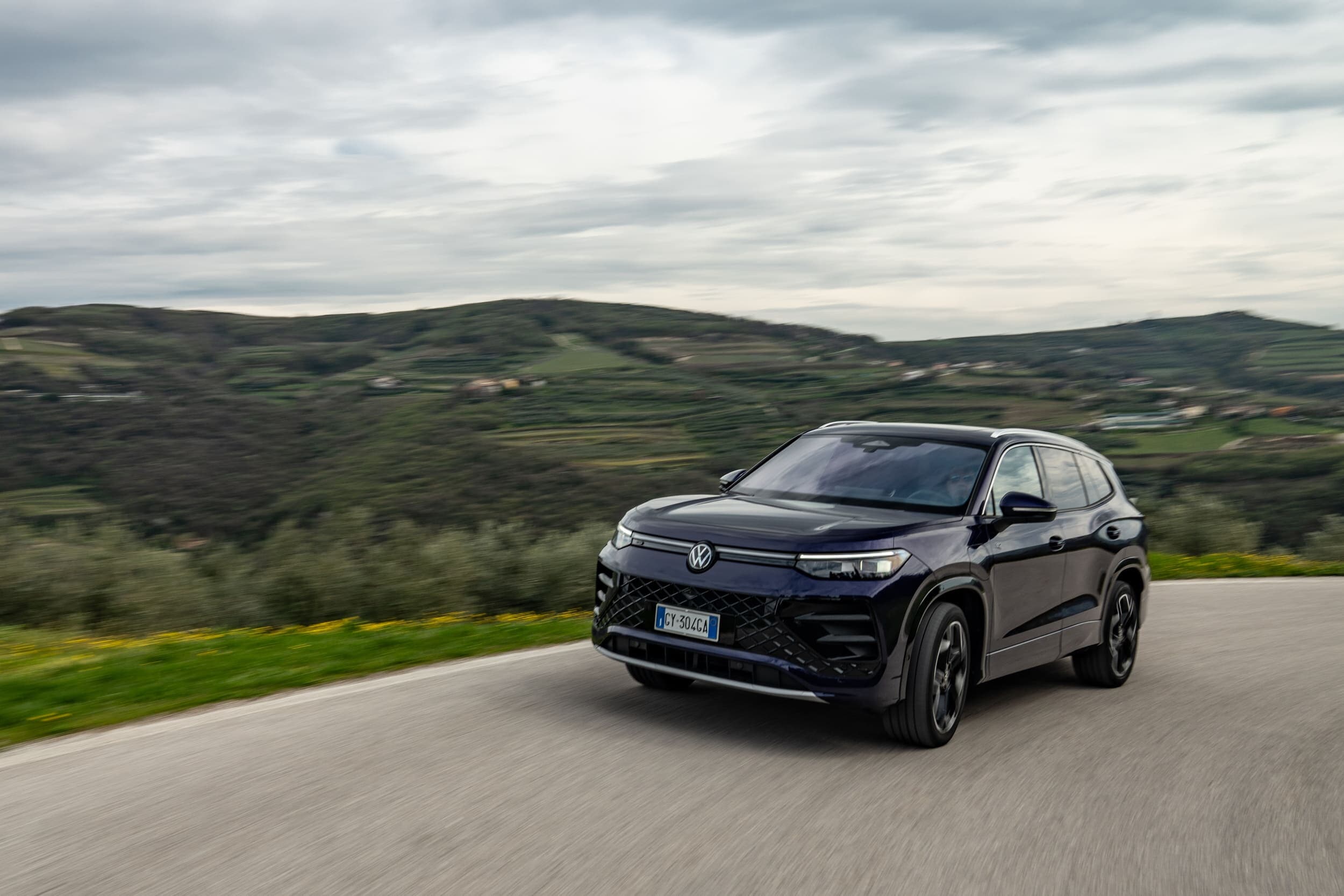 Volkswagen Tayron, il primo contatto in azione