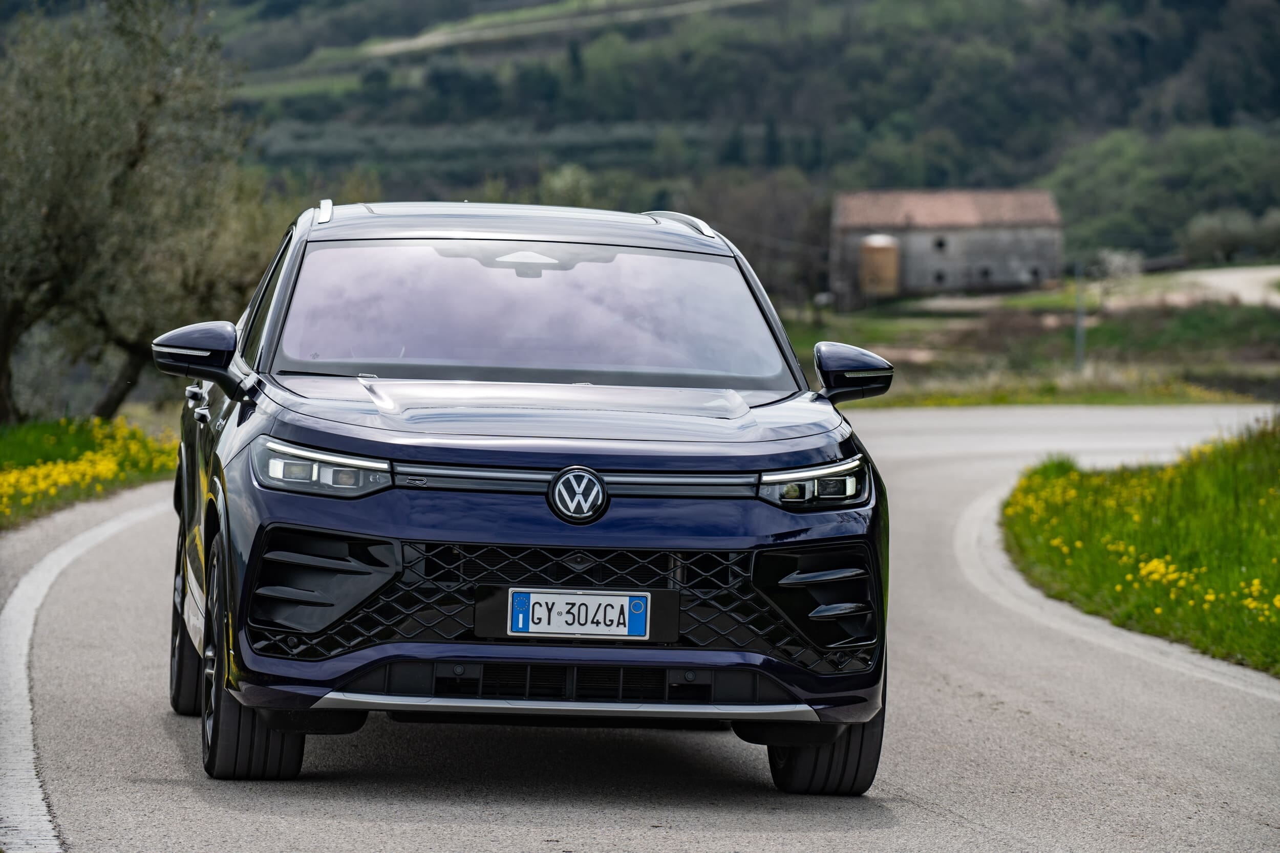 Volkswagen Tayron, il primo contatto in azione