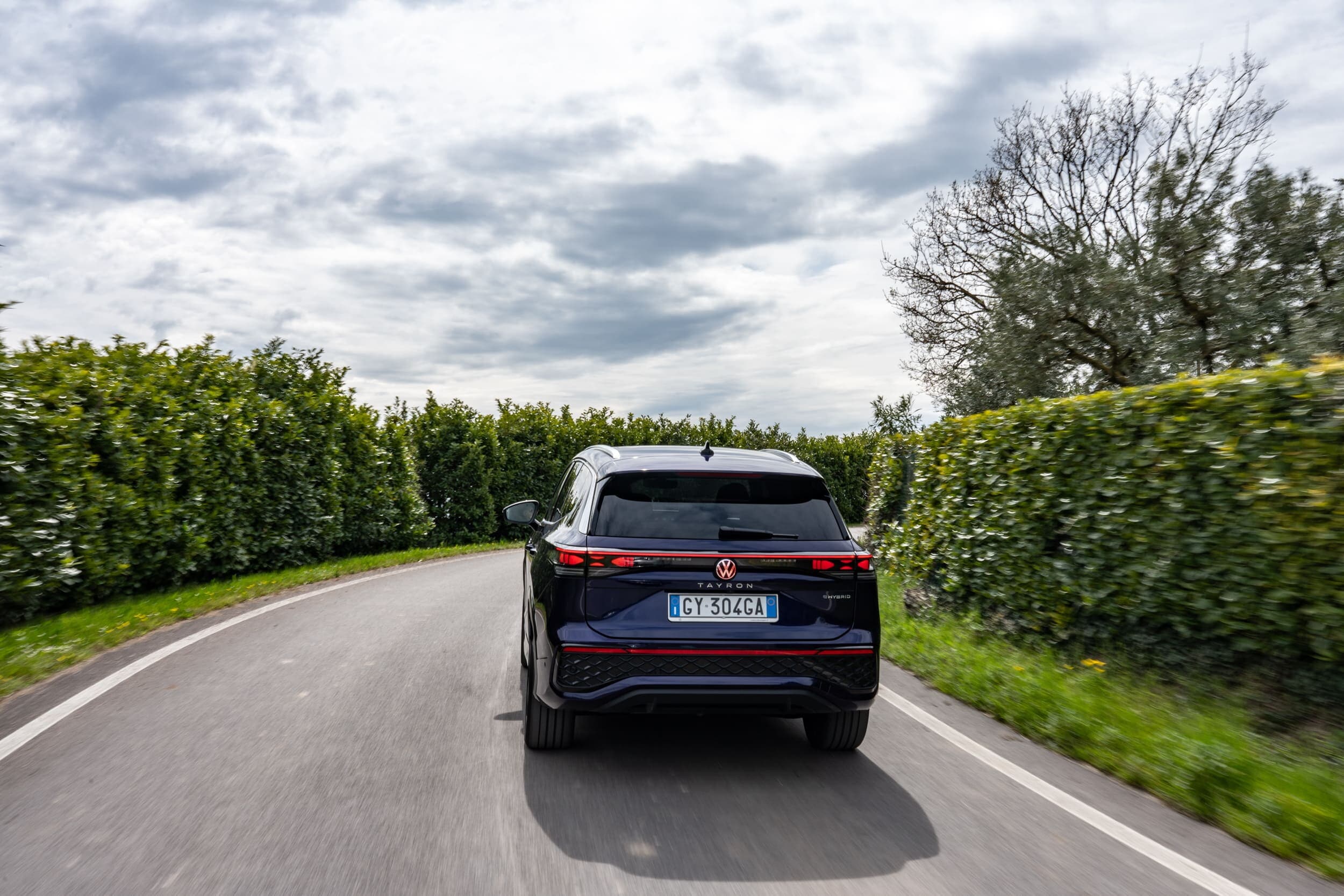 Volkswagen Tayron, il primo contatto in azione