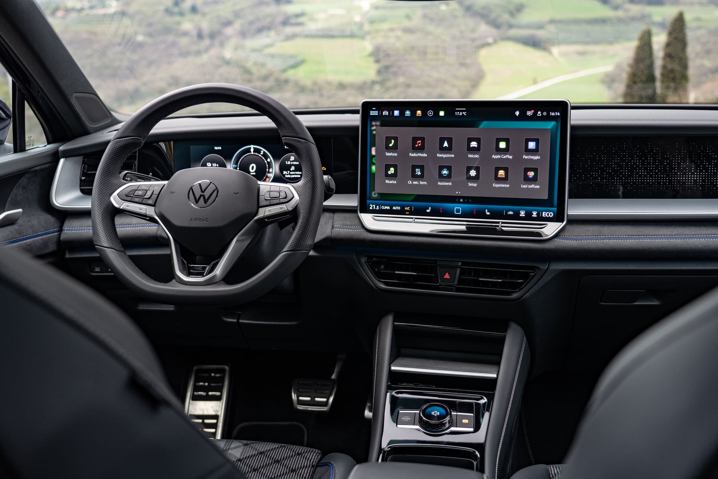 Volkswagen Tayron, il primo contatto in azione