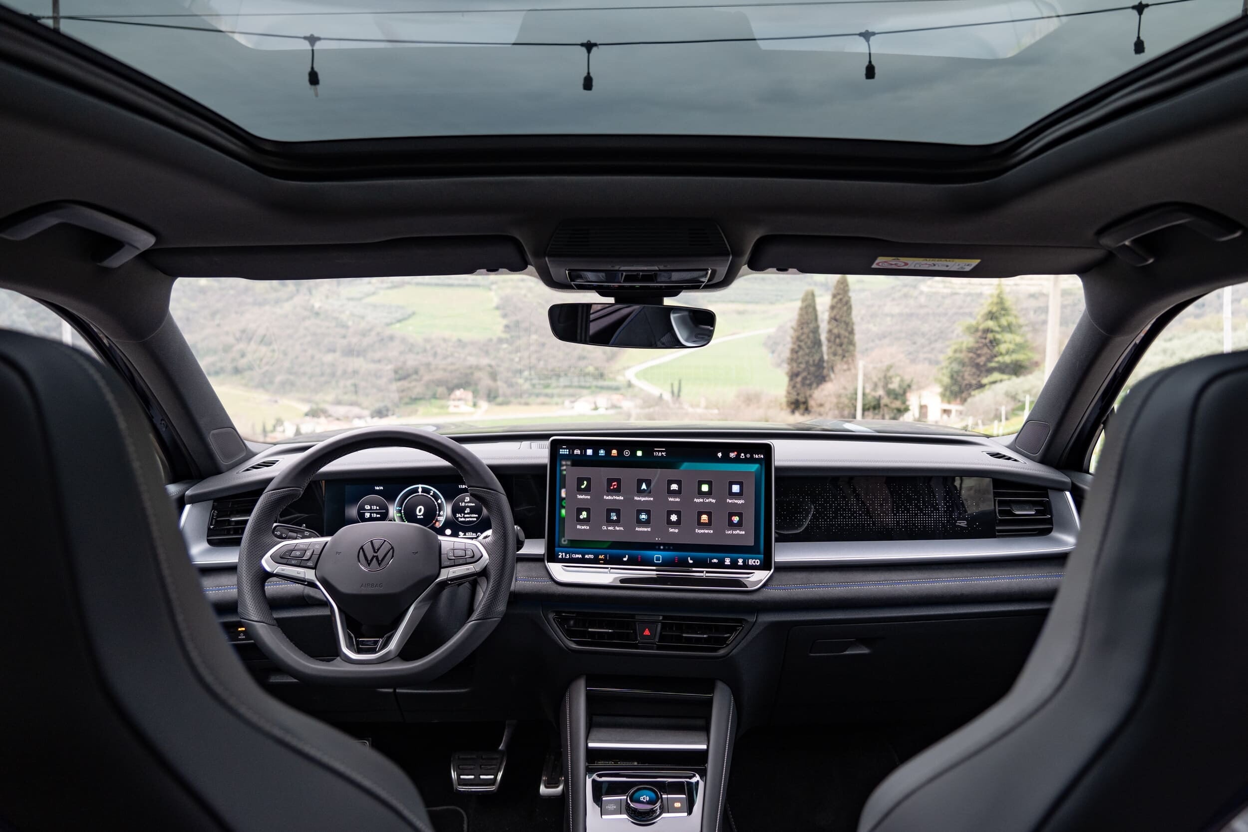 Volkswagen Tayron, il primo contatto in azione