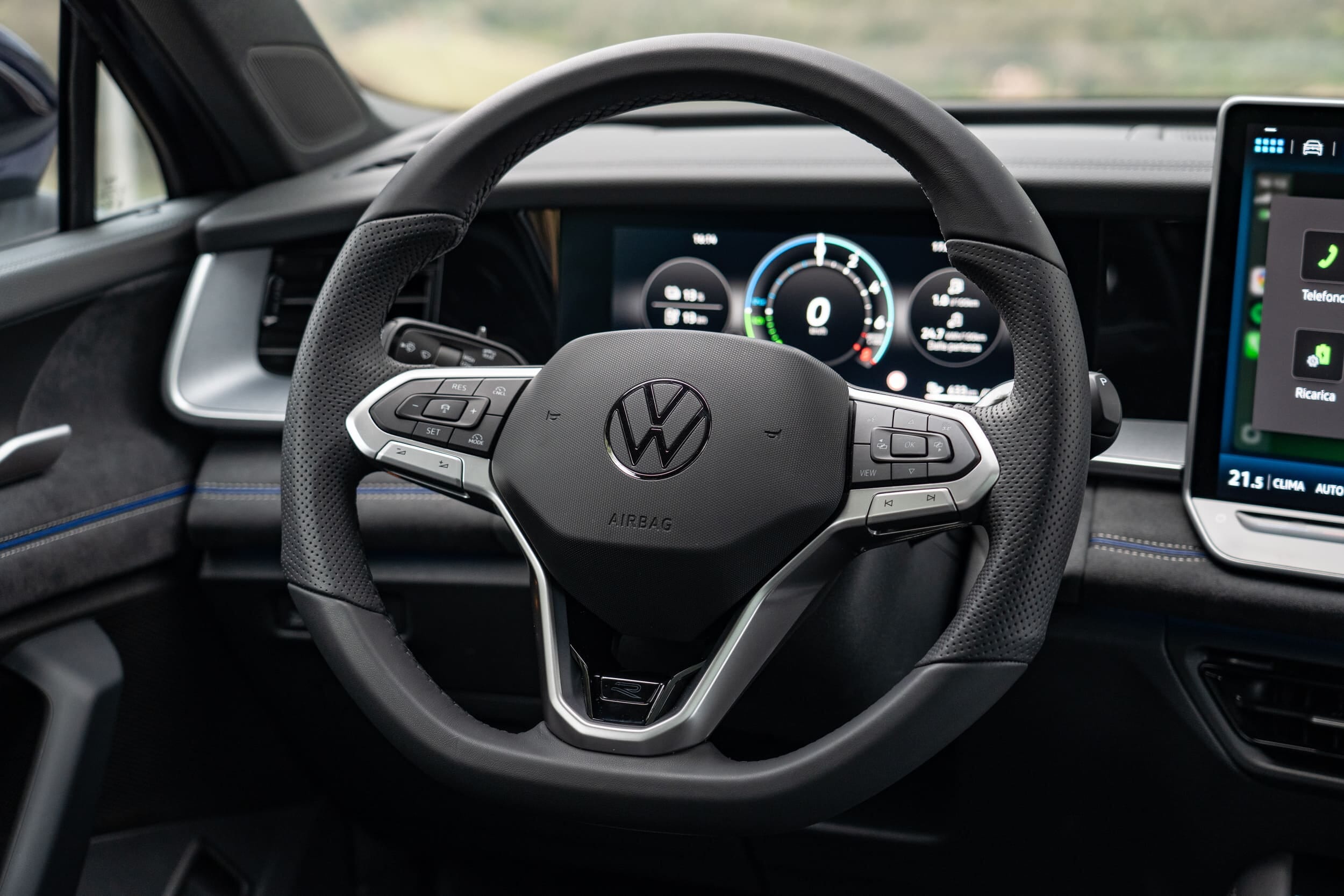 Volkswagen Tayron, il primo contatto in azione