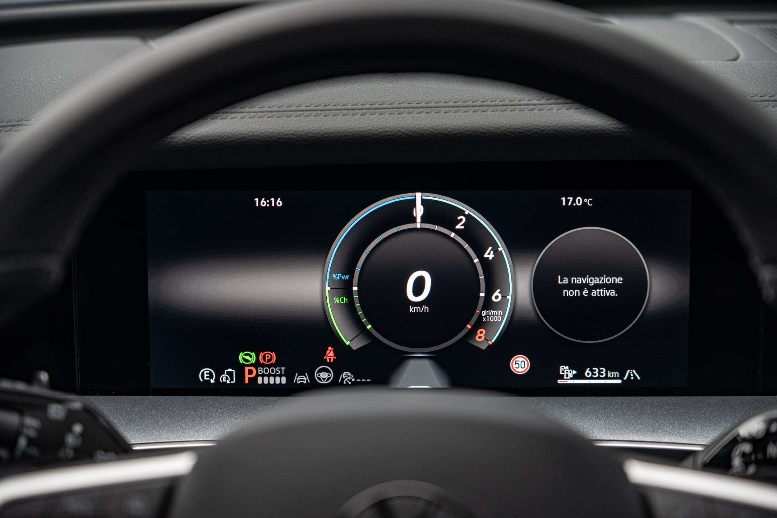 Volkswagen Tayron, il primo contatto in azione