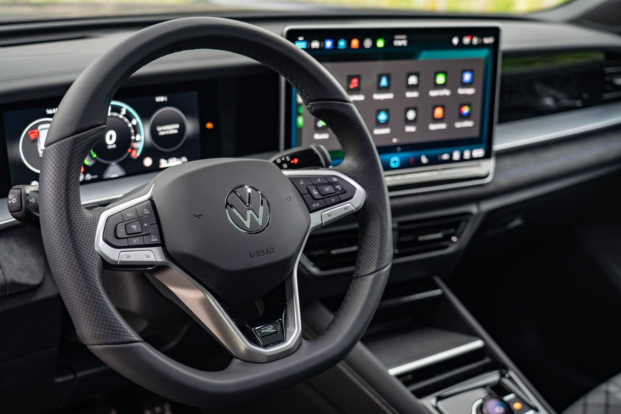 Volkswagen Tayron, il primo contatto in azione