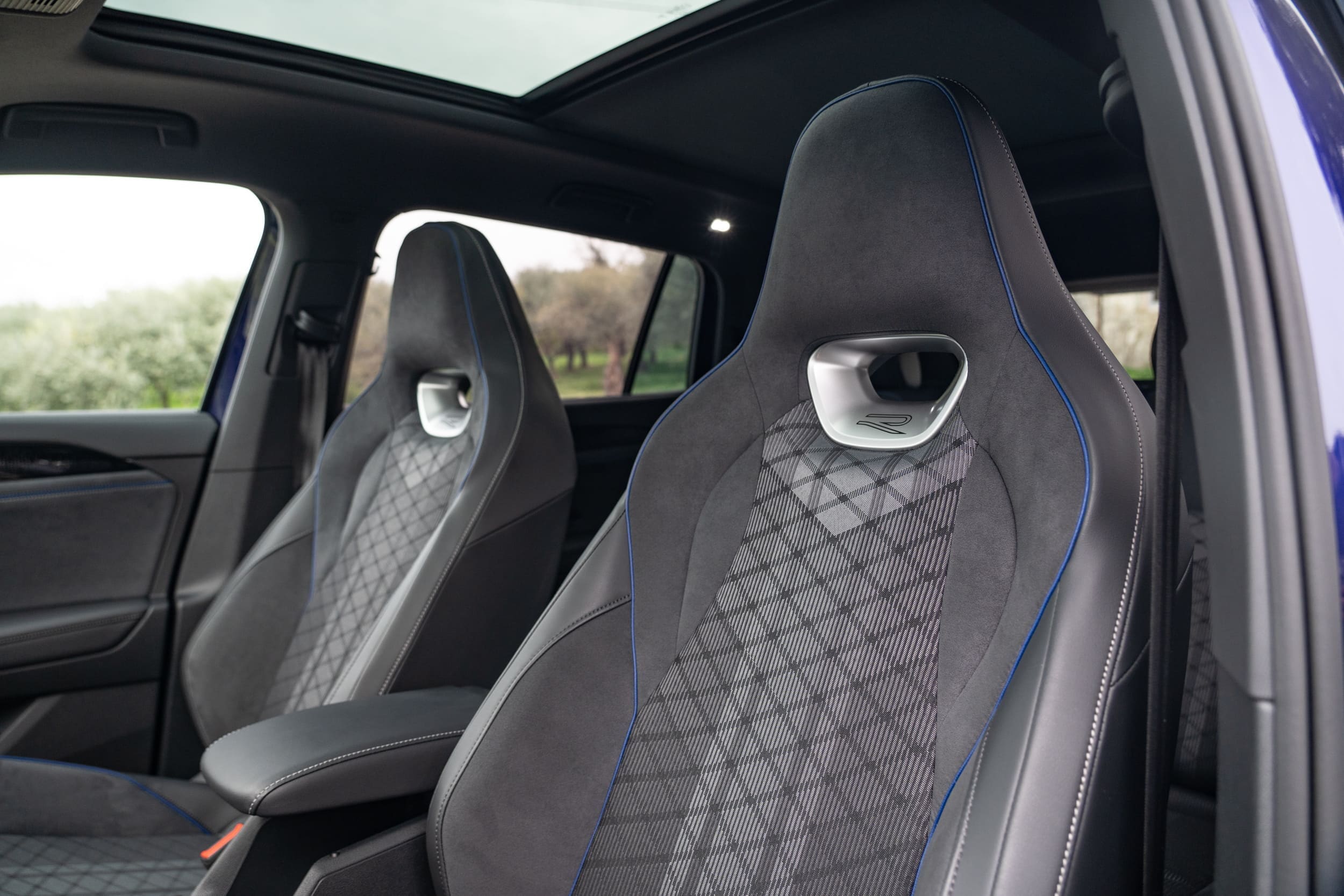 Volkswagen Tayron, il primo contatto in azione