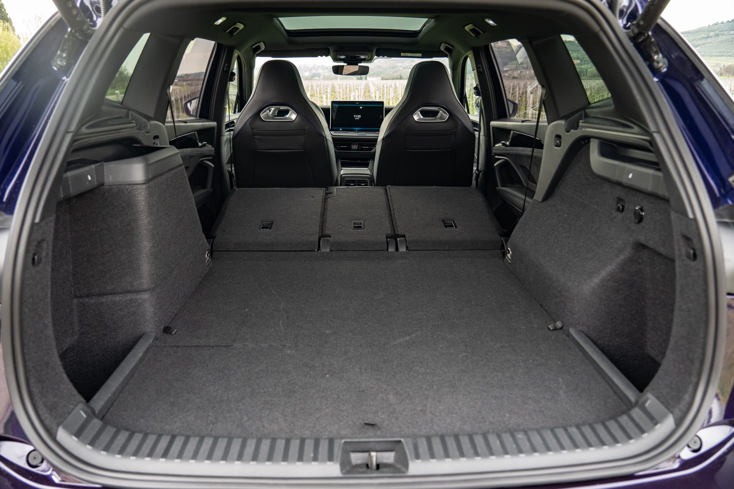 Volkswagen Tayron, il primo contatto in azione