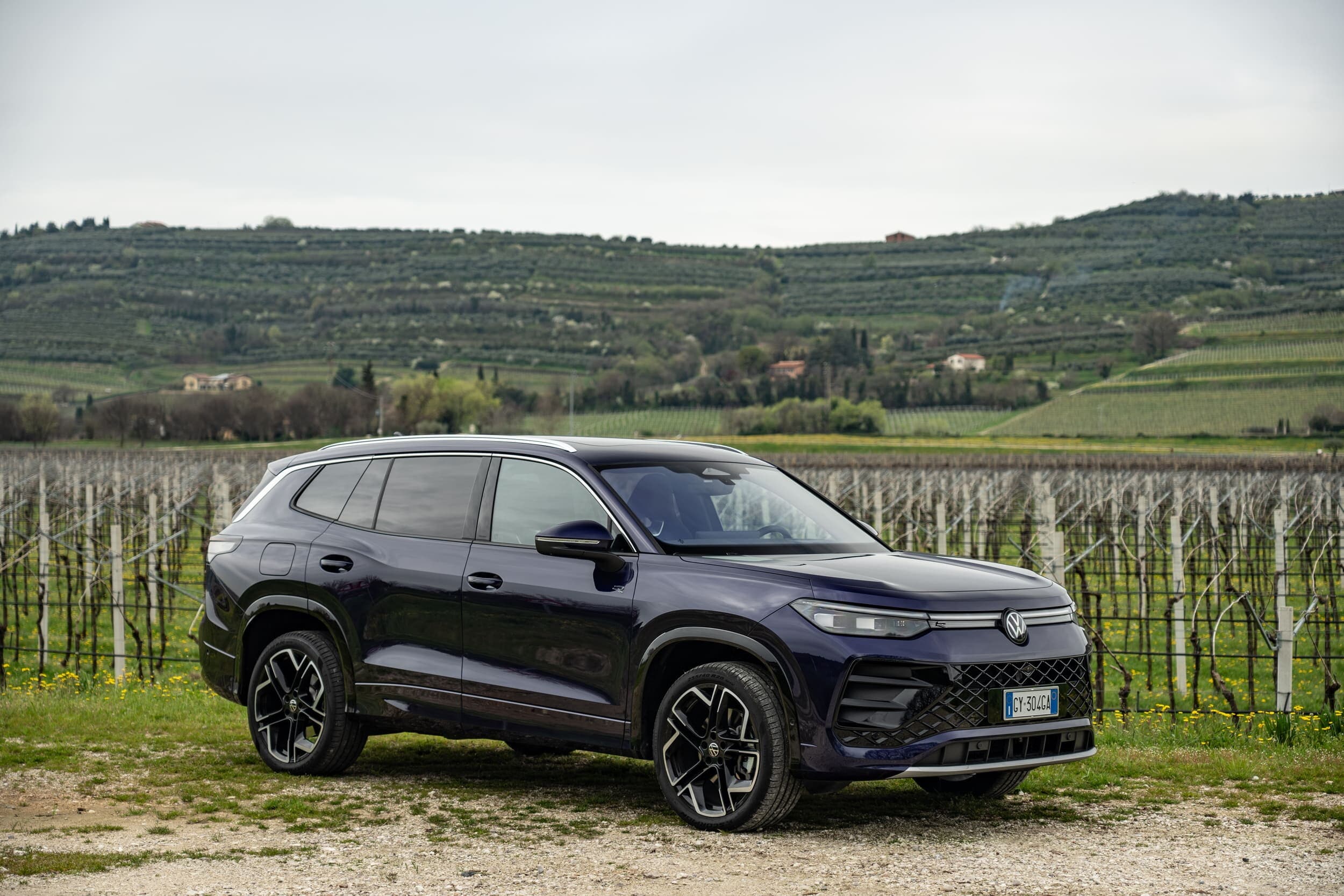 Volkswagen Tayron, il primo contatto in azione