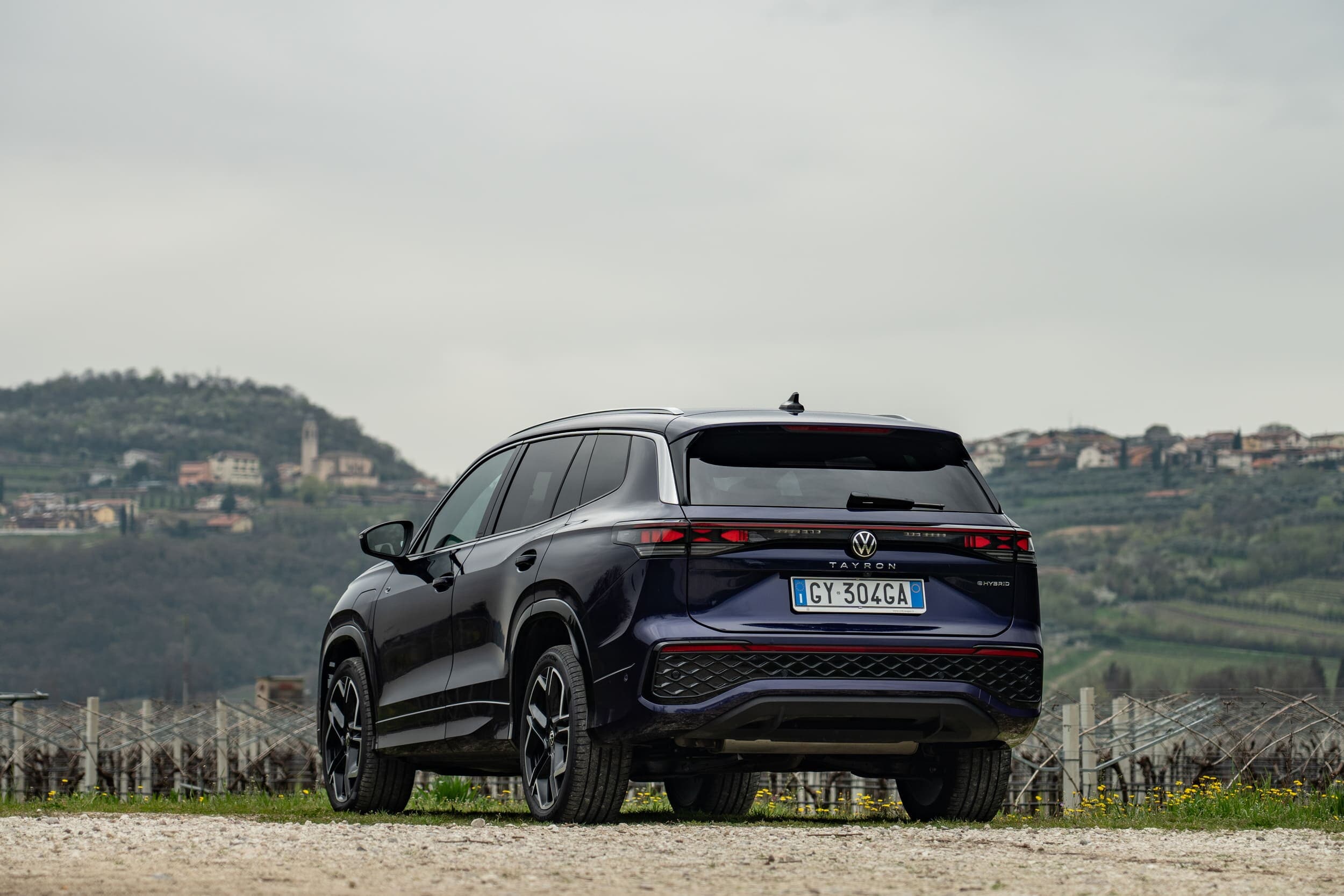 Volkswagen Tayron, il primo contatto in azione