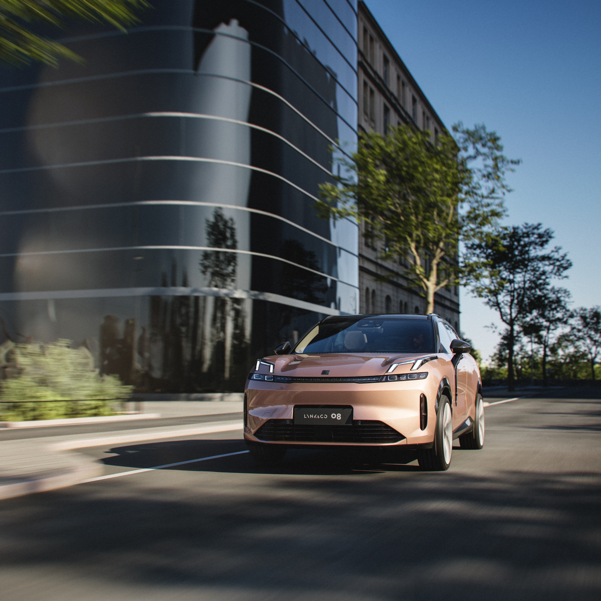 Le foto della Lynk & Co 08, Suv ibrido plug-in da 200 km di autonomia