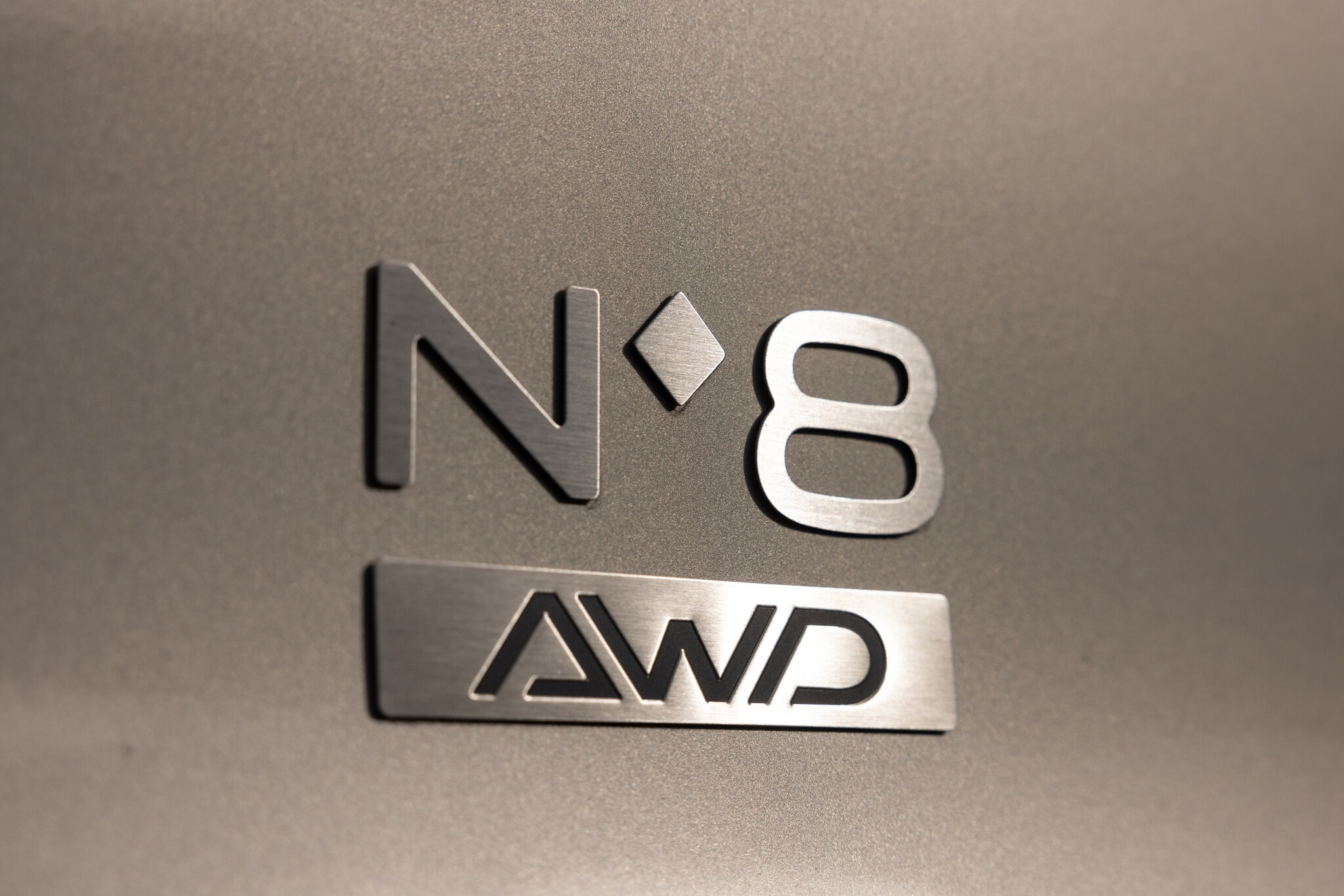 DS N°8, al volante della nuova ammiraglia francese