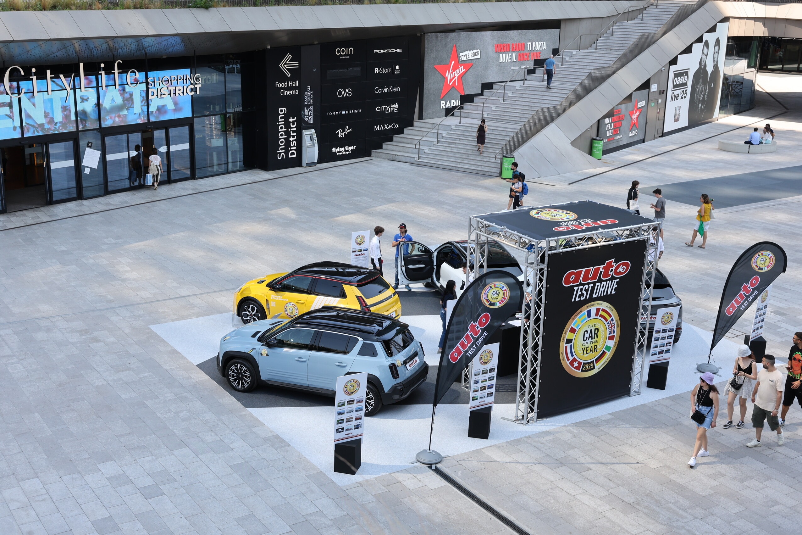 The Car of The Year, i test drive a Milano CityLife