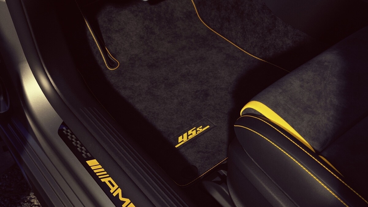 Mercedes-AMG CLA 45 Final Edition, esce di scena il super 2 litri