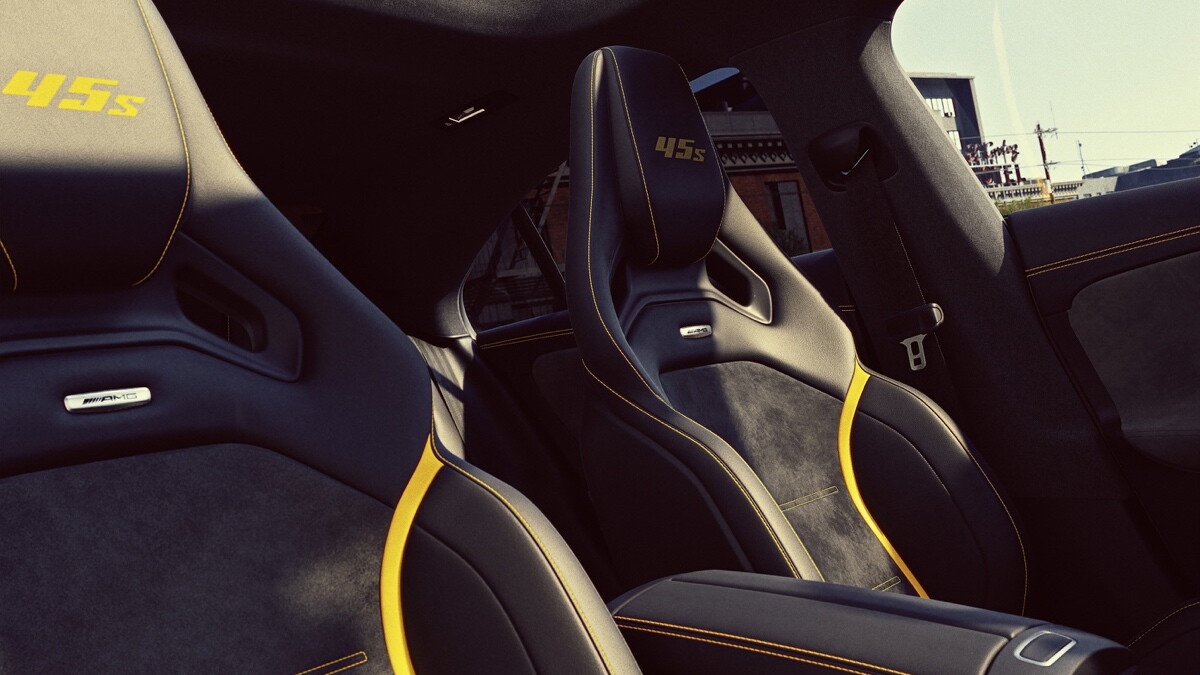 Mercedes-AMG CLA 45 Final Edition, esce di scena il super 2 litri