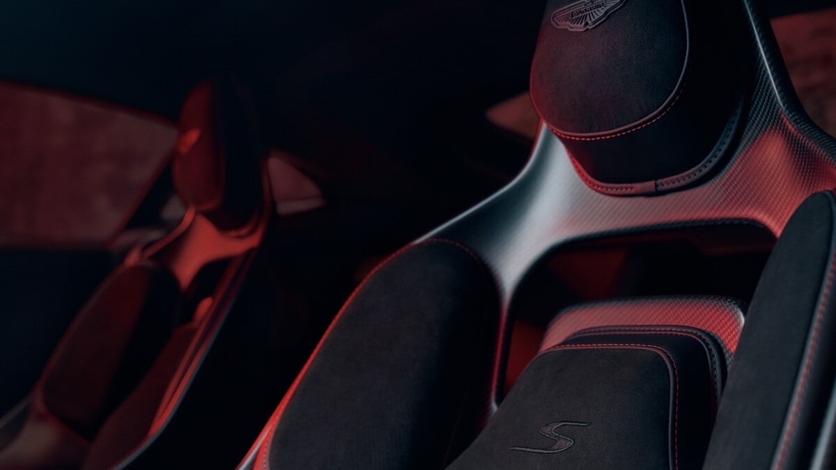 Aston Martin Vantage S 2025
