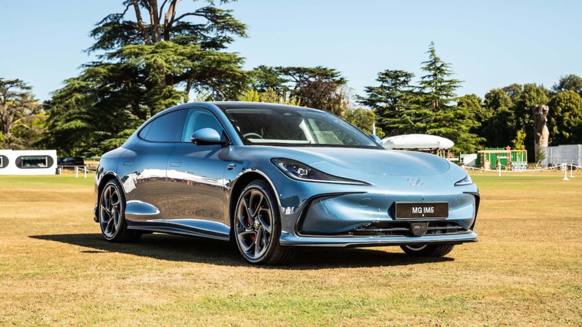 IM5 e IM6, al Festival di Goodwood MG Motor lancia l'elettrico premium