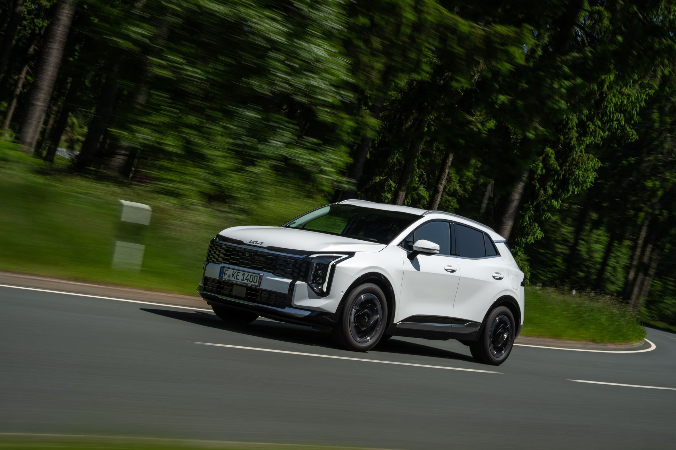 Kia Sportage 2025, la bestseller si rinnova 