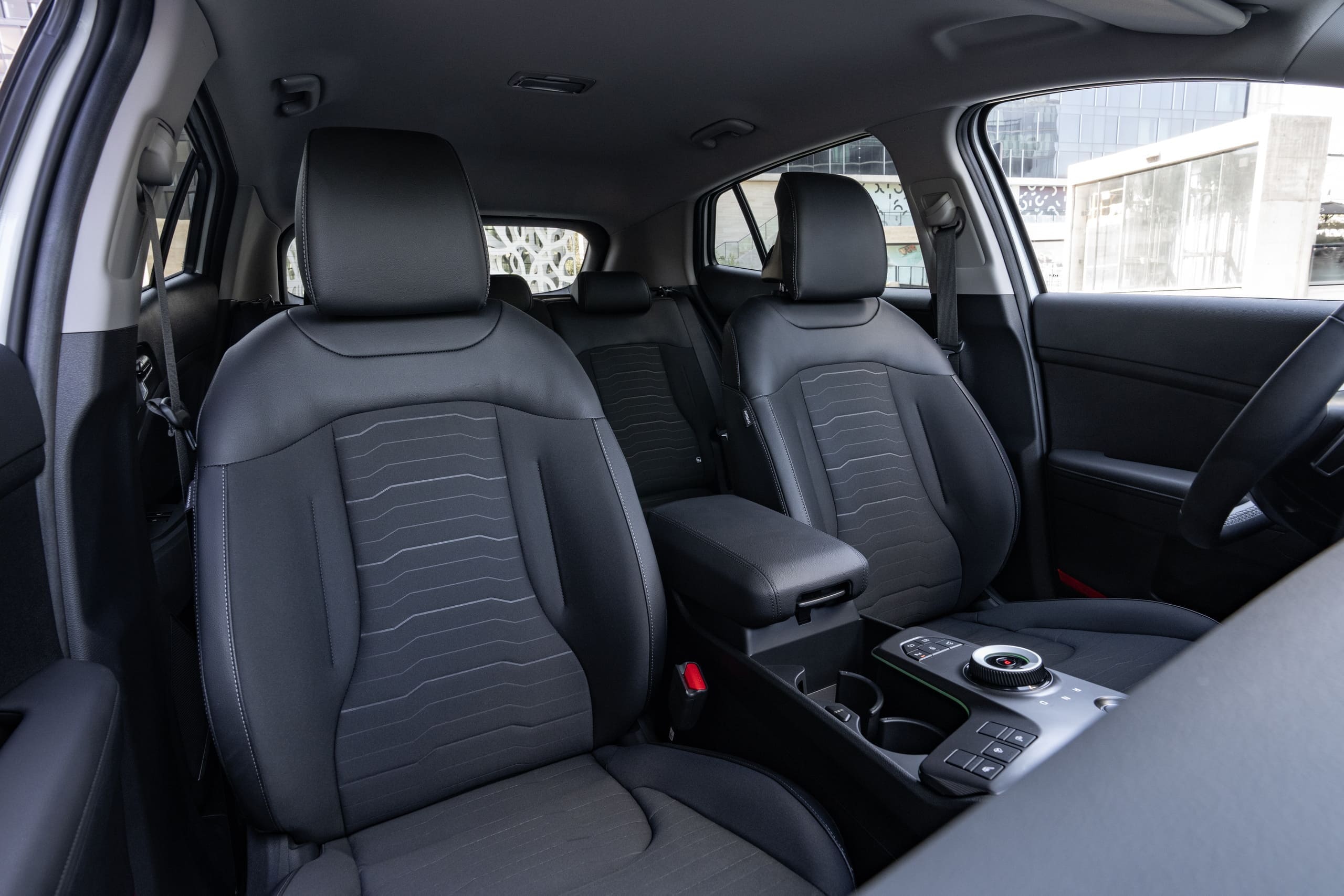 Kia Sportage 2025, la bestseller si rinnova 