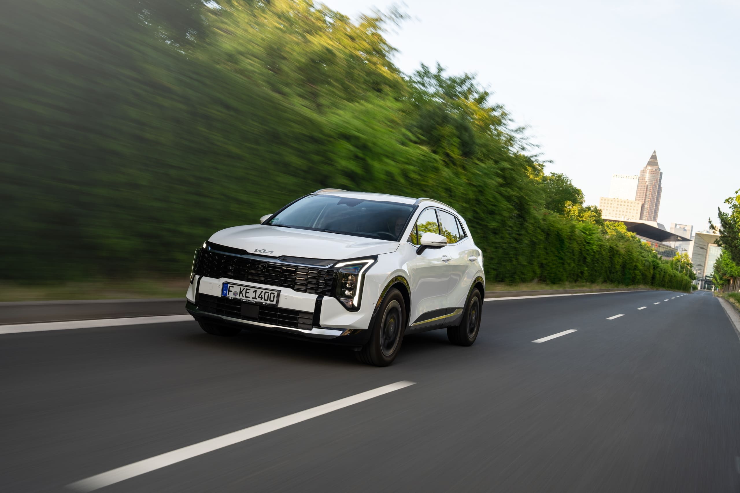 Kia Sportage 2025, la bestseller si rinnova 