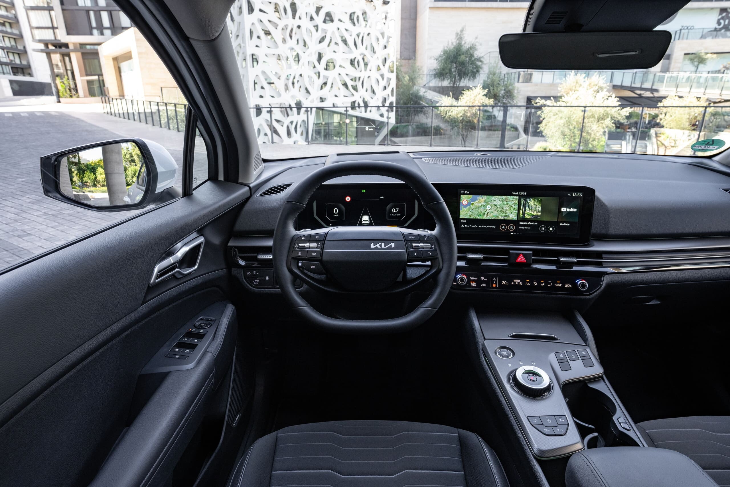 Kia Sportage 2025, la bestseller si rinnova 