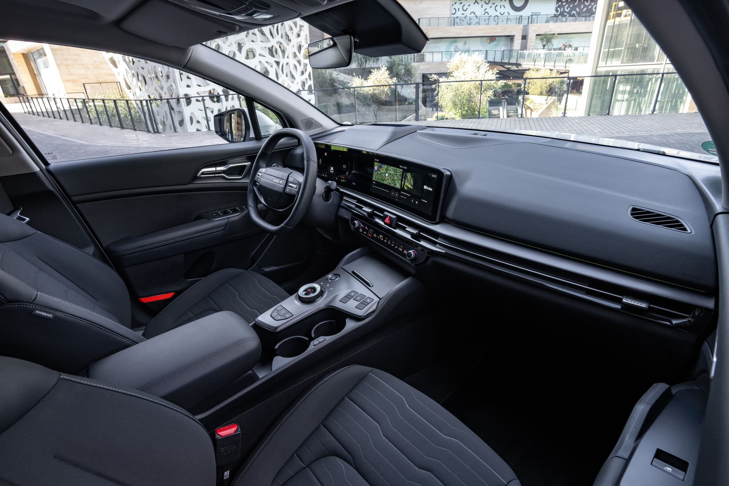 Kia Sportage 2025, la bestseller si rinnova 
