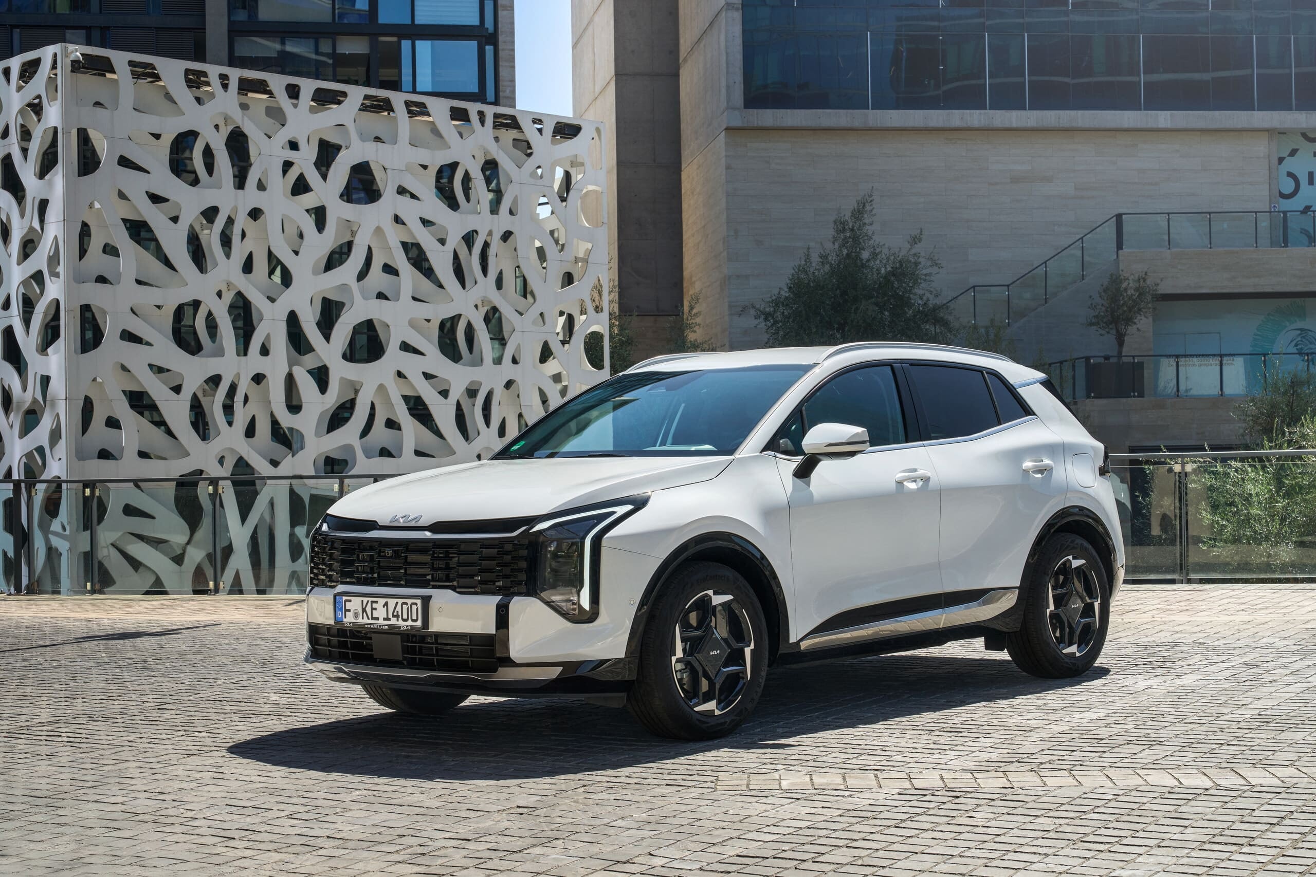 Kia Sportage 2025, la bestseller si rinnova 