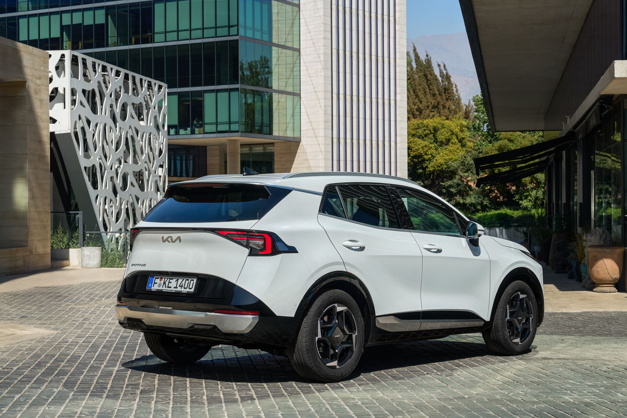 Kia Sportage 2025, la bestseller si rinnova 