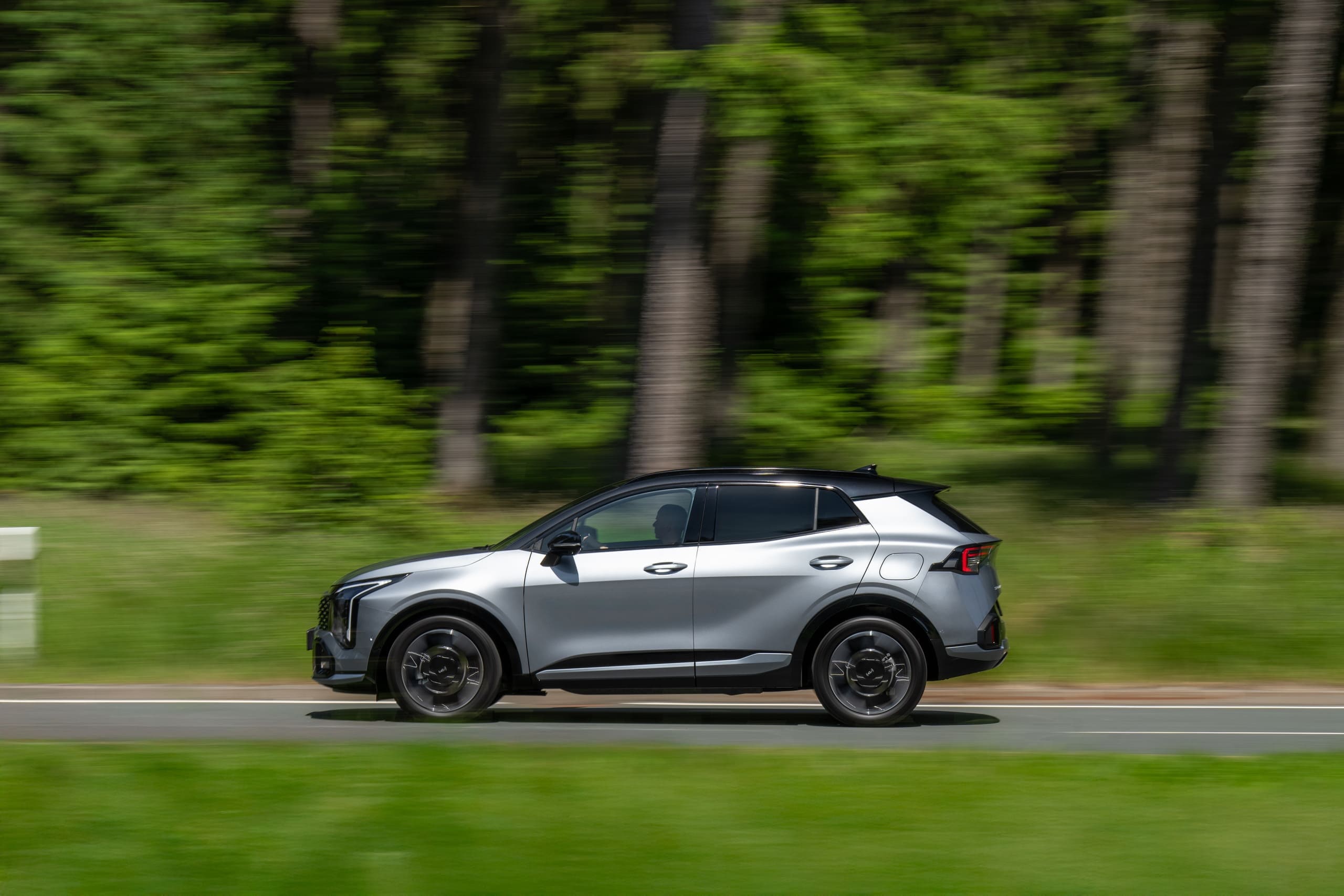 Kia Sportage 2025, la bestseller si rinnova 