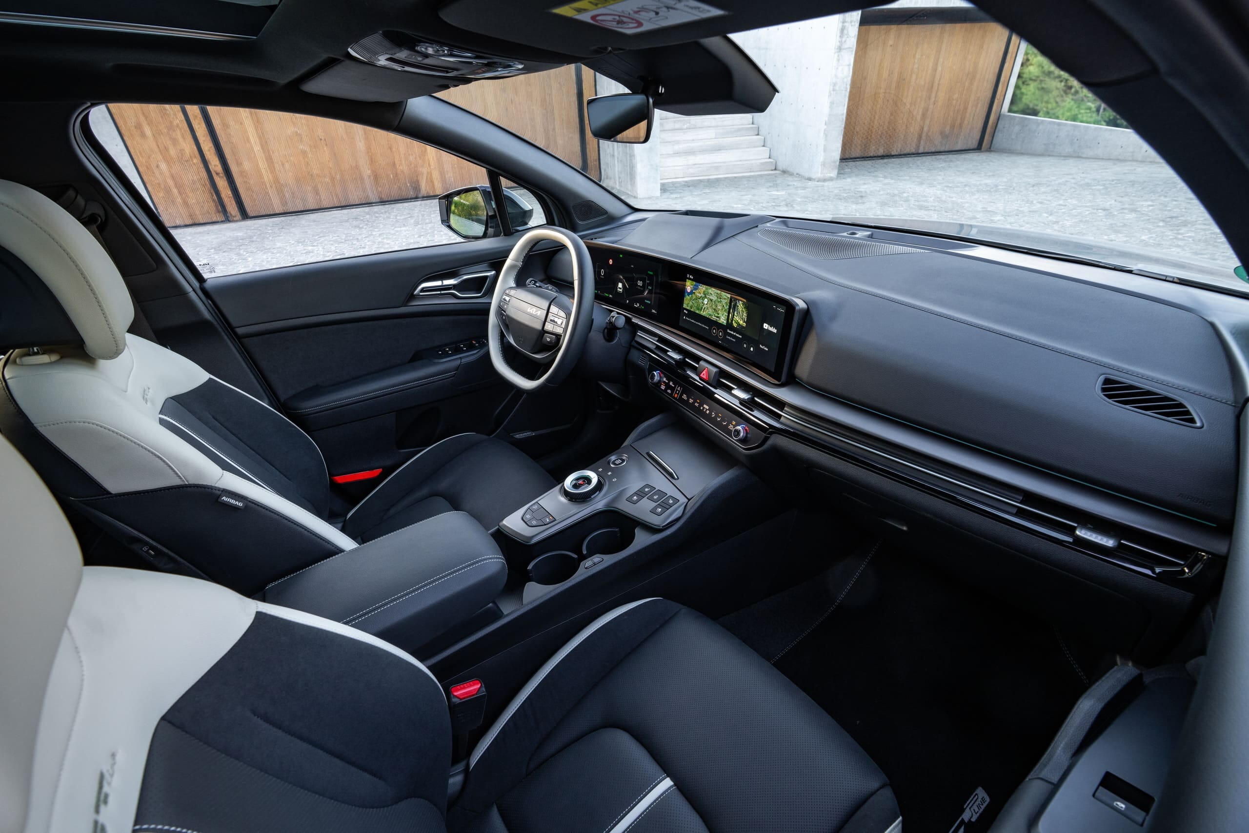 Kia Sportage 2025, la bestseller si rinnova 