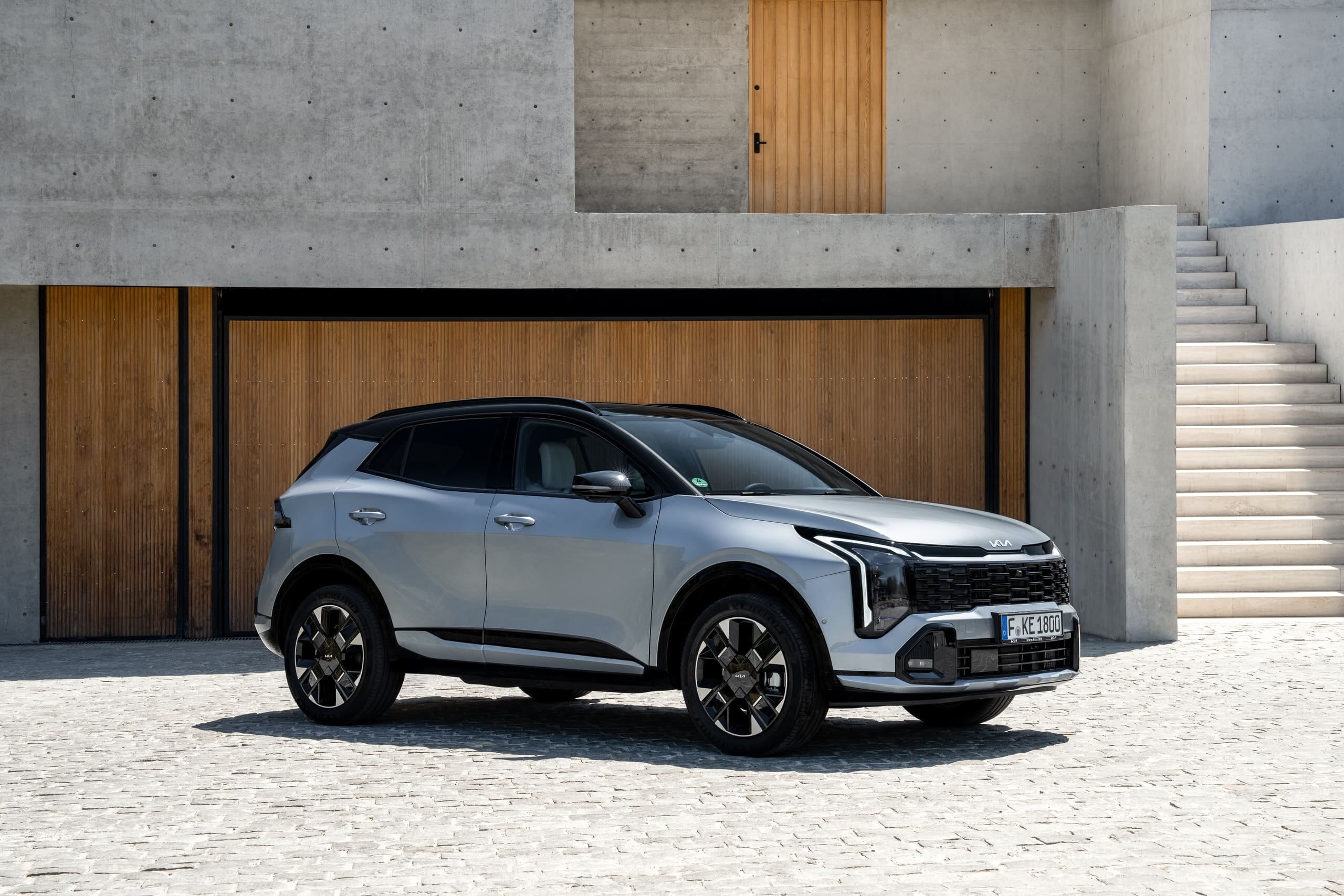 Kia Sportage 2025, la bestseller si rinnova 
