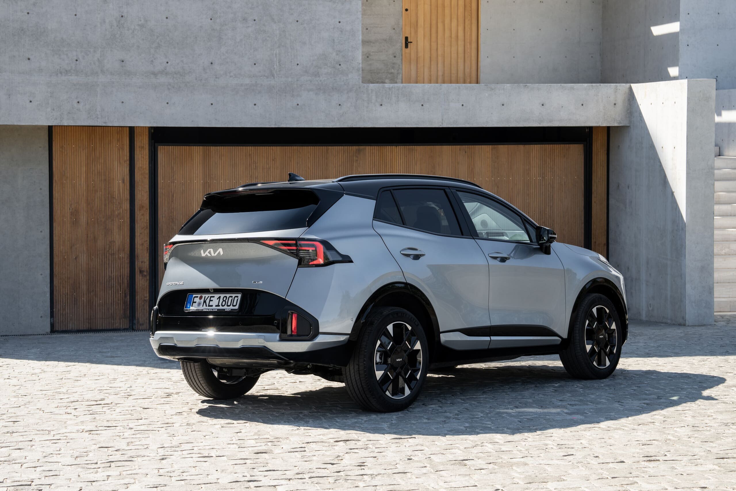 Kia Sportage 2025, la bestseller si rinnova 