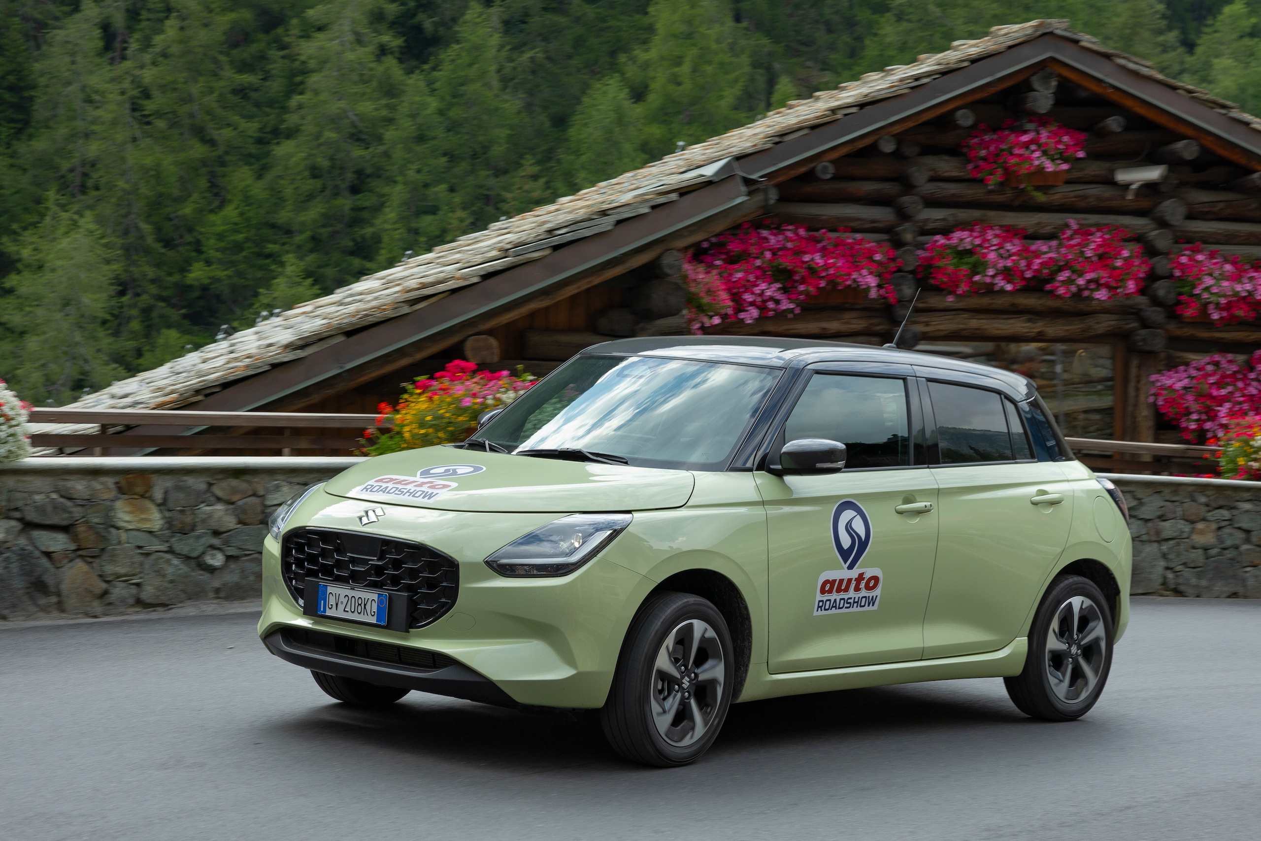 Swift Hybrid 1.2 TOP 4WD