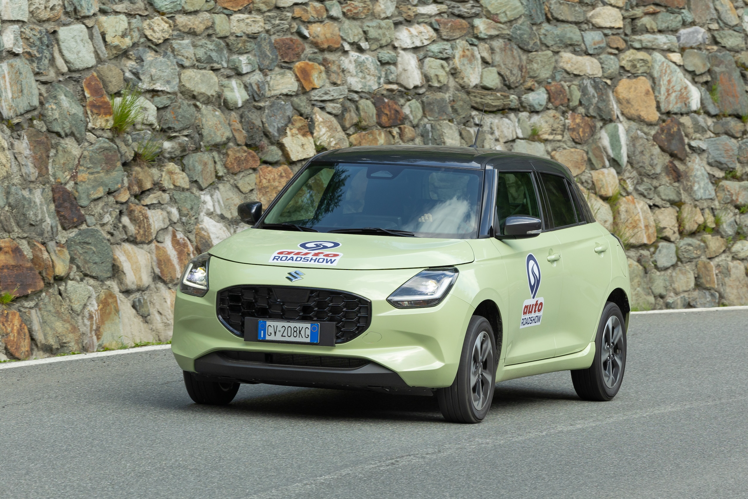 Swift Hybrid 1.2 TOP 4WD