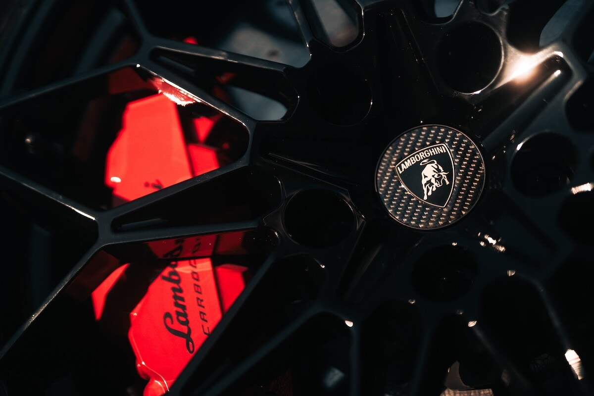 Lamborghini Temerario, la supercar ibrida in pista