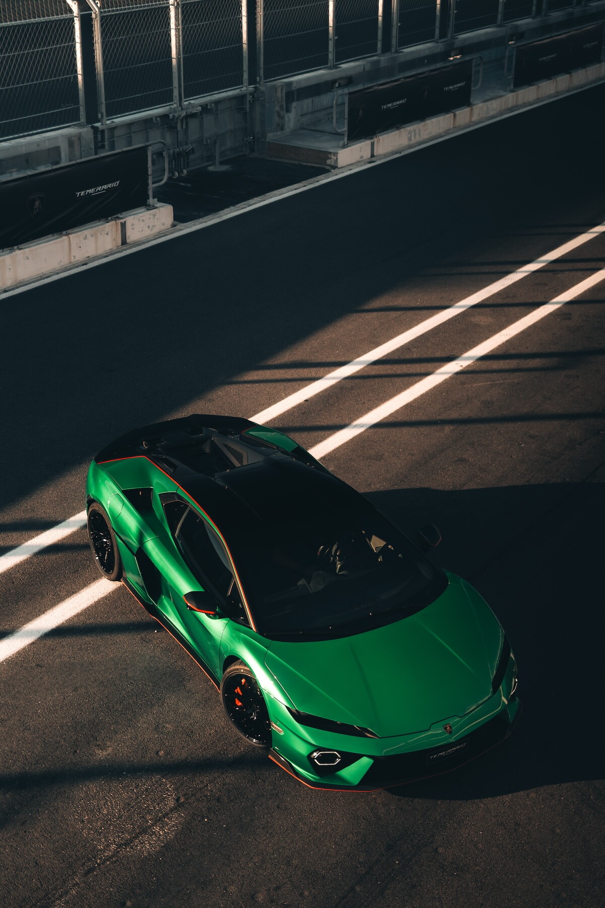 Lamborghini Temerario, la supercar ibrida in pista
