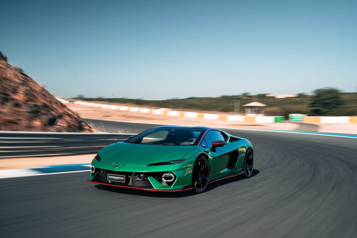 Lamborghini Temerario, la supercar ibrida in pista