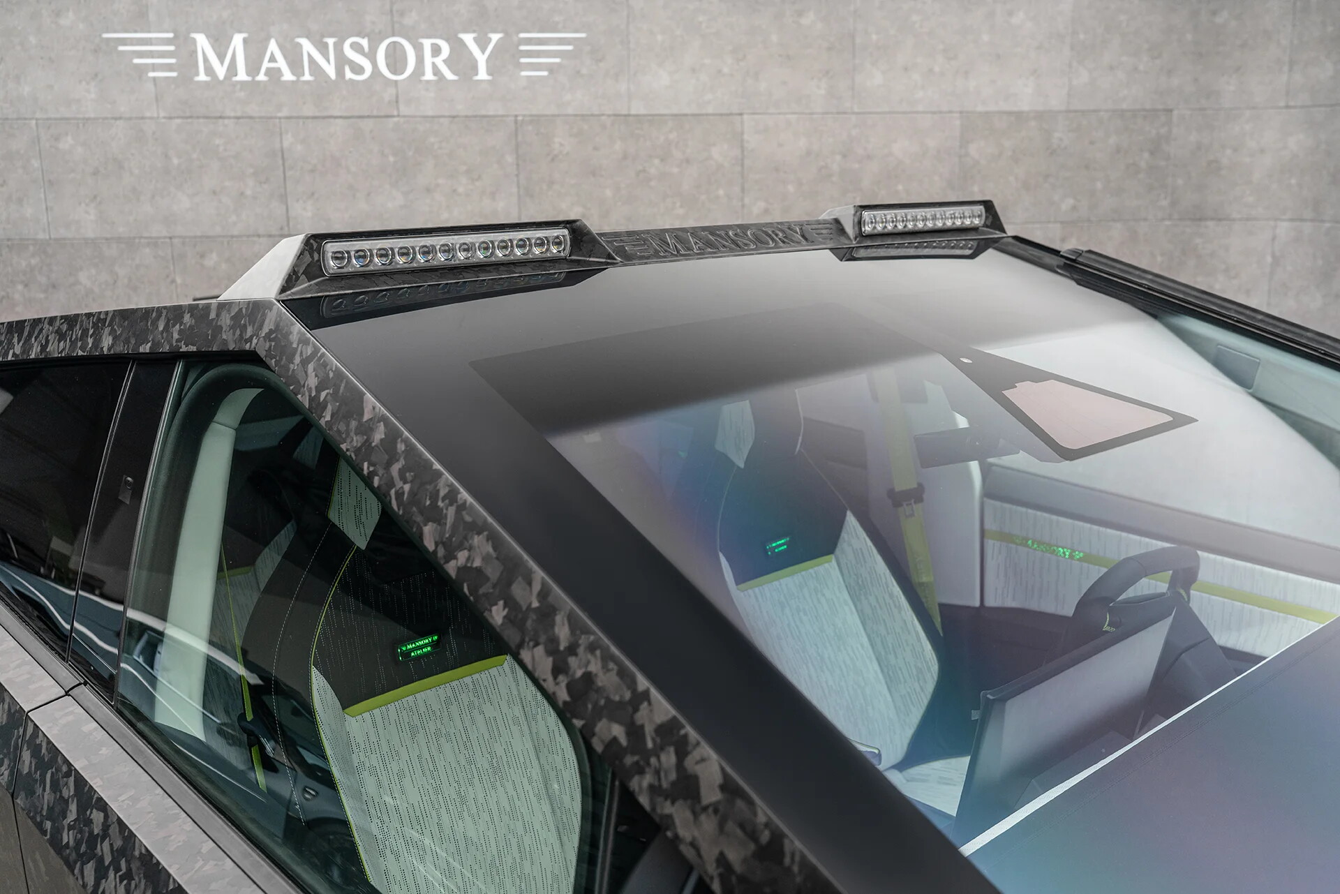 Le foto del Mansory Cybertruck Elongation EVO
